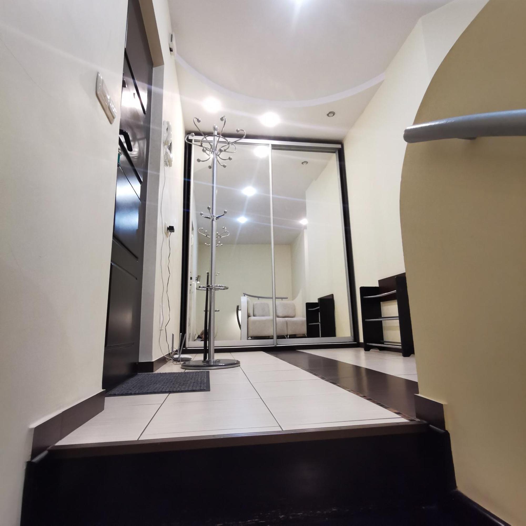 Big Apartment In Rivne Center Exterior photo